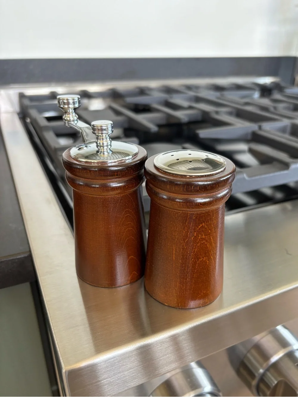 Vintage Wooden Salt And Pepper Mill Set, Bison Walnut Finish, “Olde Thompson”